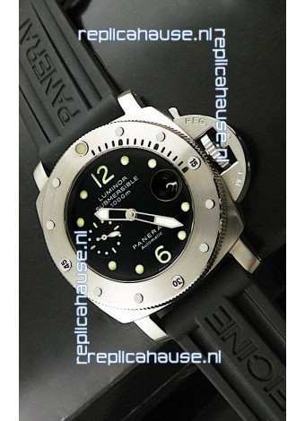 Panerai Luminor Submersible Swiss Replica Watch
